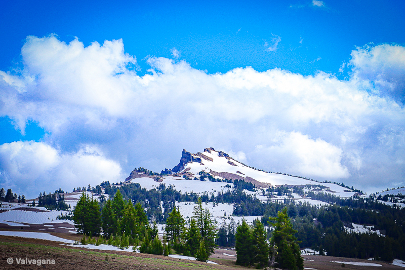 Image of a mountain peak in Crater Lake National Park